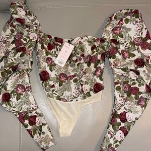 HOUSE OF CB - NEVER WORN